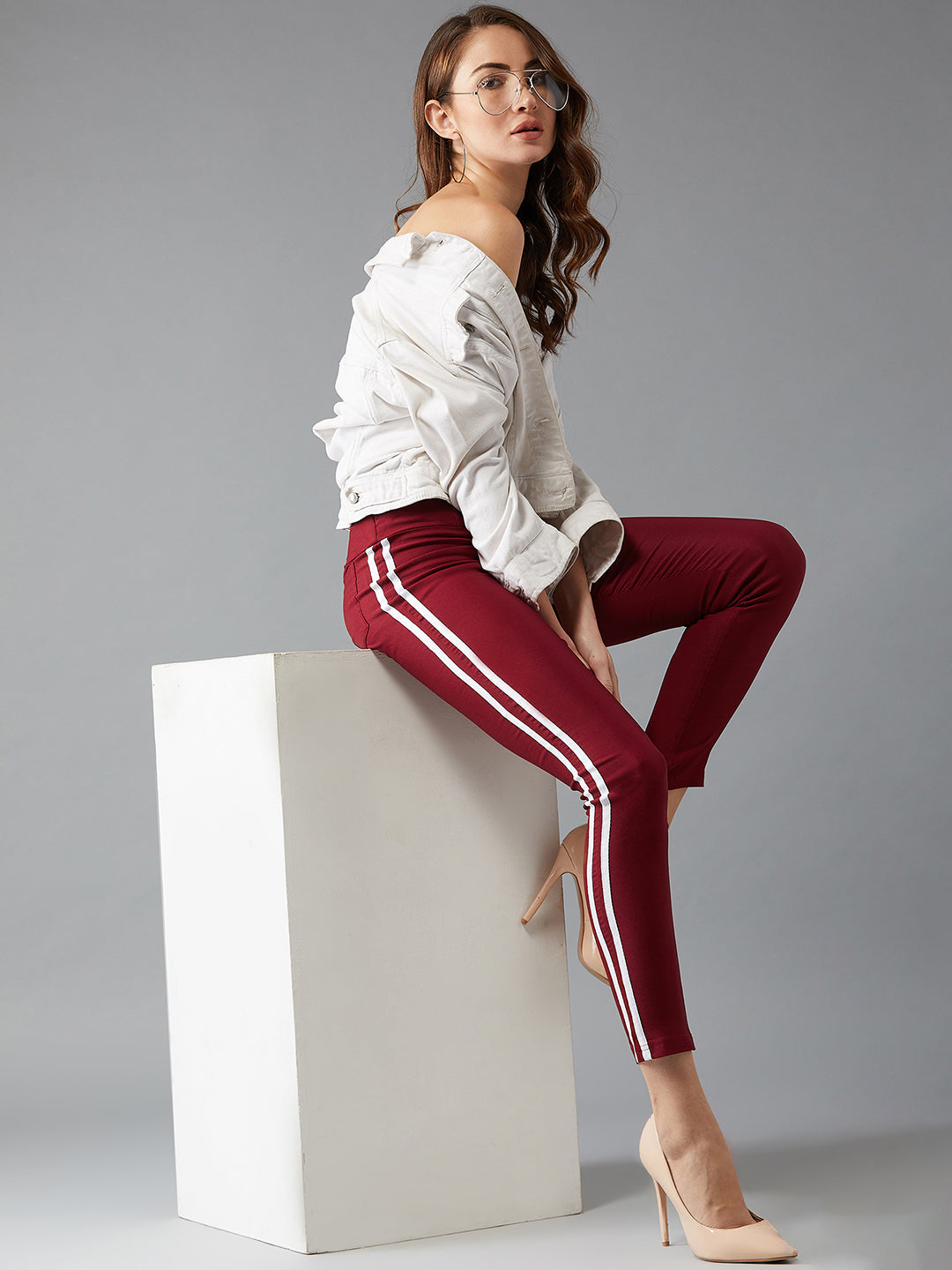 Women's Maroon Knitted Solid White Twill Tape Detailing Skinny High Waist Regular Length Treggings