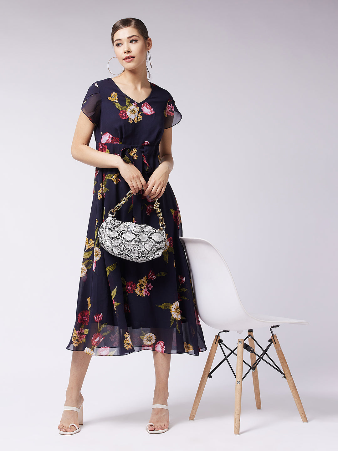 Women's Multicolored-Base-Navy Blue V-Neck Short Sleeve Floral Pleated Midi Dress