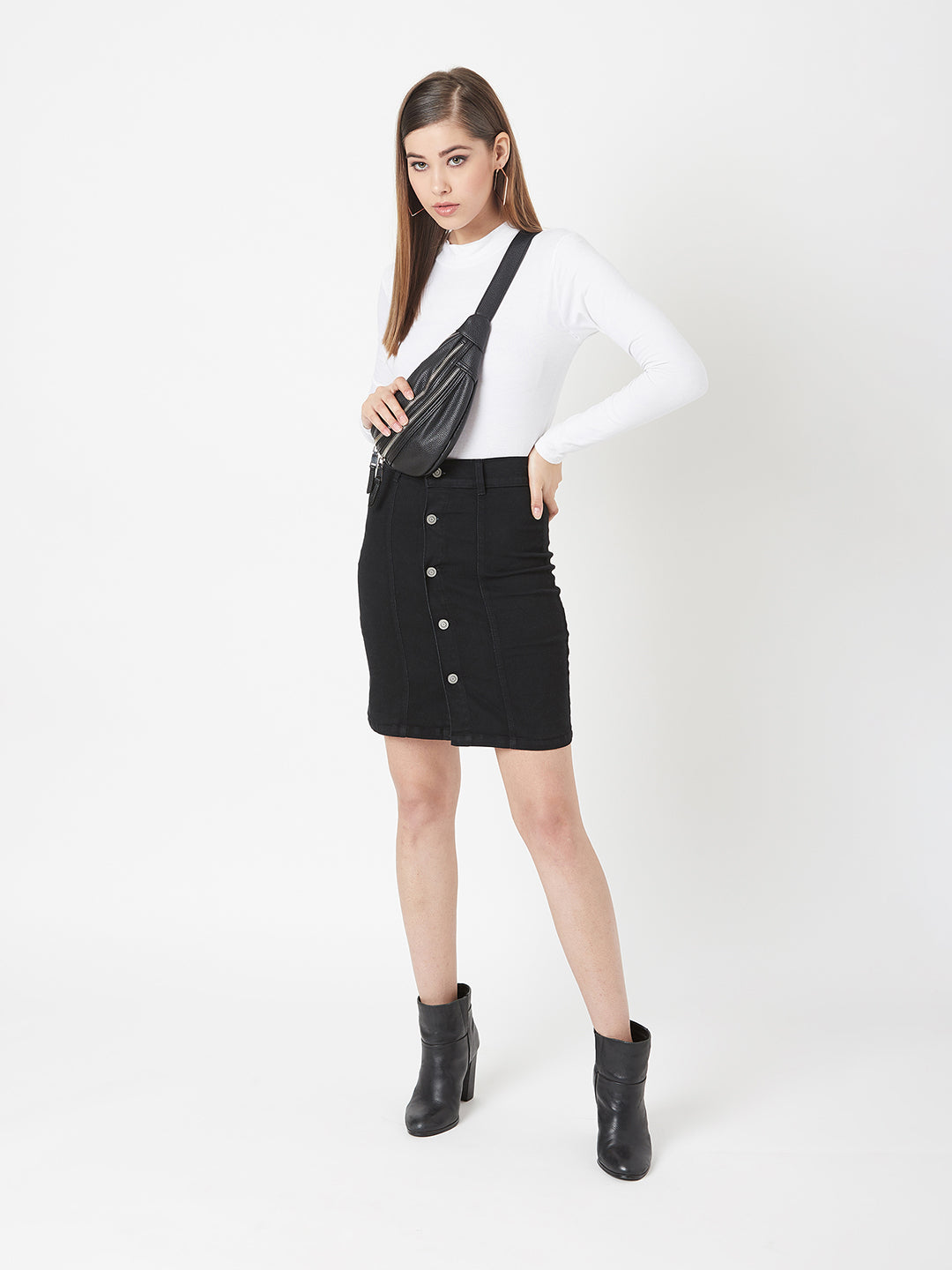 Women's Black Stretchable Solid A-line Mini Denim Skirt