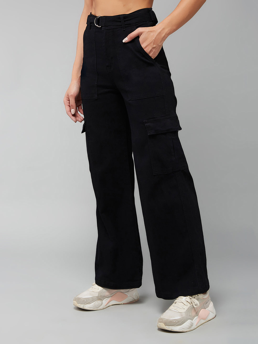 24/7 Comfort Women's Black Wide leg Cargo High rise Regular Stretchable Denim Jeans