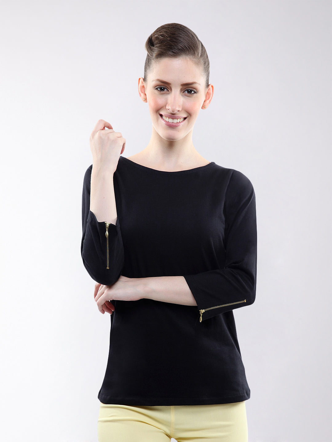 Women's Black Round Neck 3/4 Sleeves Solid Zippered Top