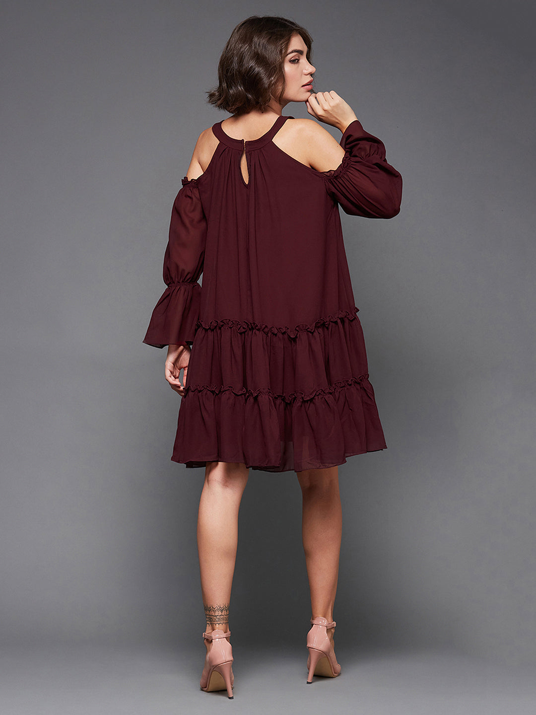 Women's Wine V-neck Cold Shoulder Solid Embellished Knee Length Dress