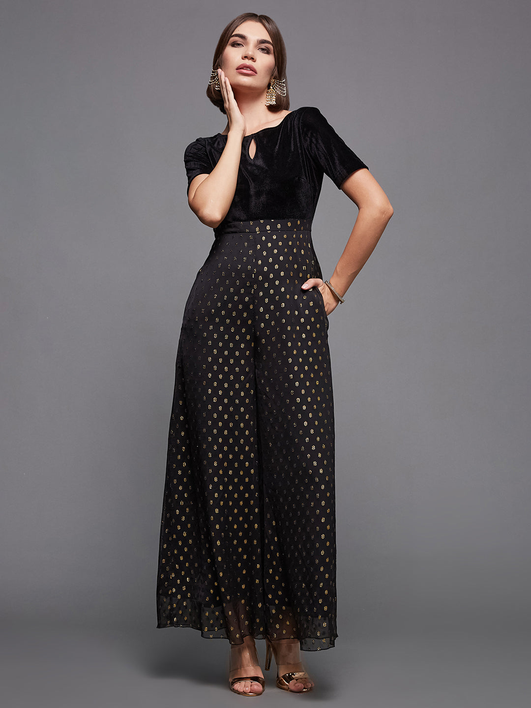 Women's Black Boat Neck Half Sleeve Wide-Leg Regular-Length Polyester Printed Jumpsuit