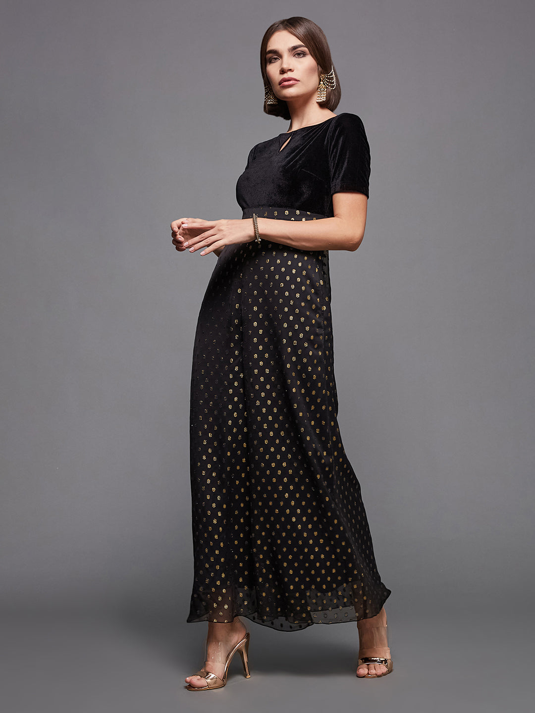 Women's Black Boat Neck Half Sleeve Wide-Leg Regular-Length Polyester Printed Jumpsuit