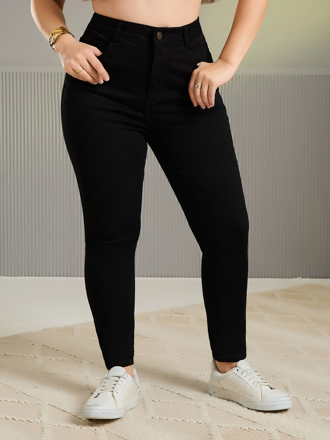 Black Straight High Rise Stretchable Denim Jeans for Women
