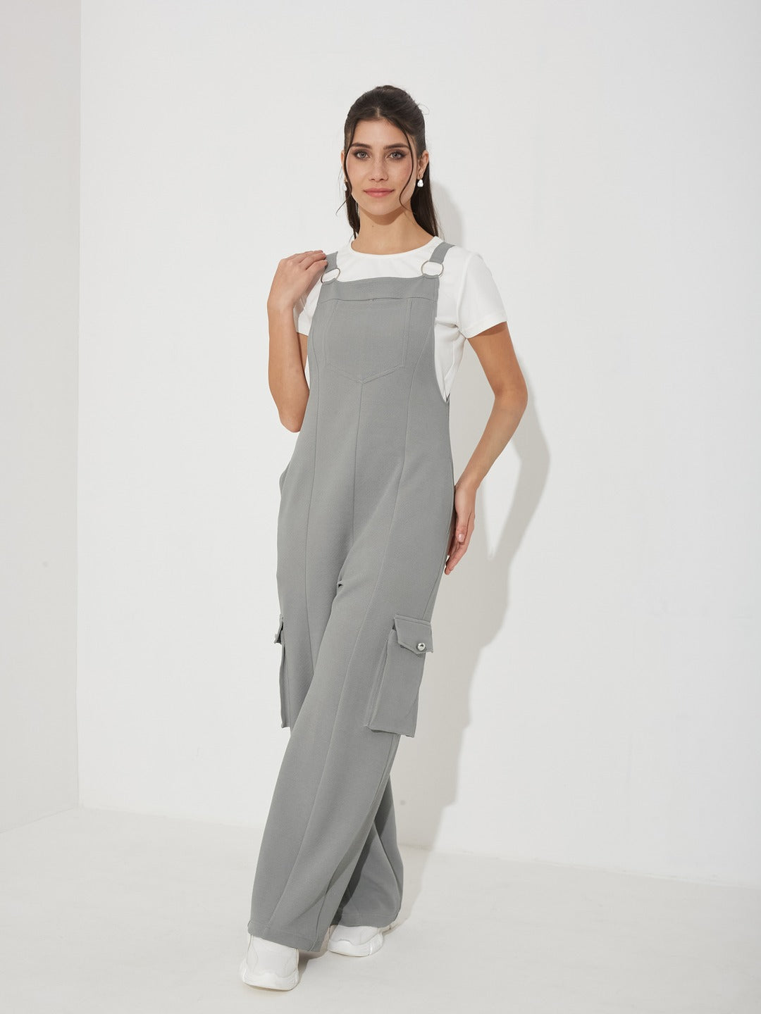 Grey Round Neck Half Sleeve Solid Regular Fit Polyester Dungaree Co-Ord Set for Women