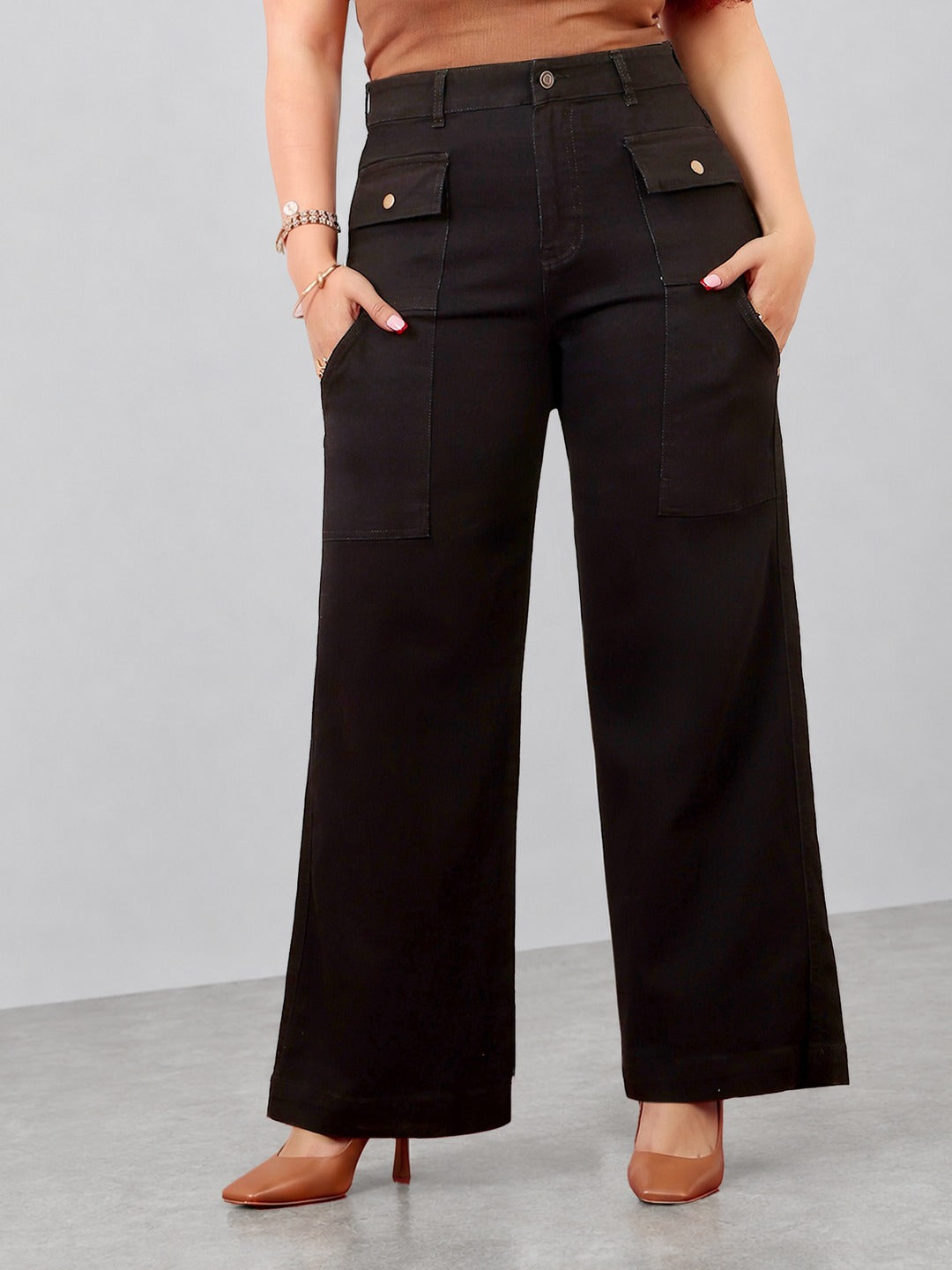 Black flared High rise Regular Stretchable Denim Jeans for Women