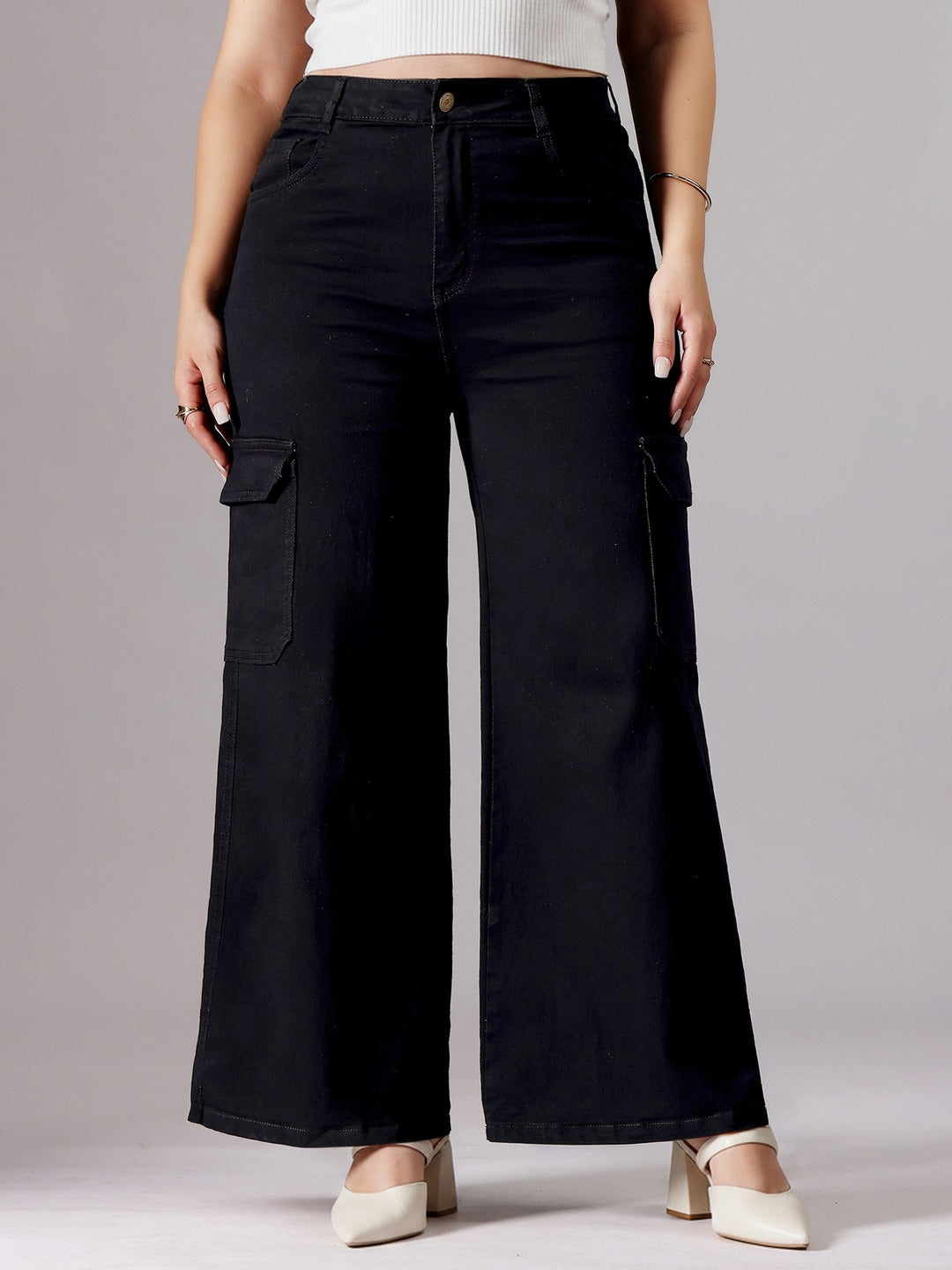 Black Wide Leg High Rise Patch Pocketed Regular Stretchable Denim Jeans for Women