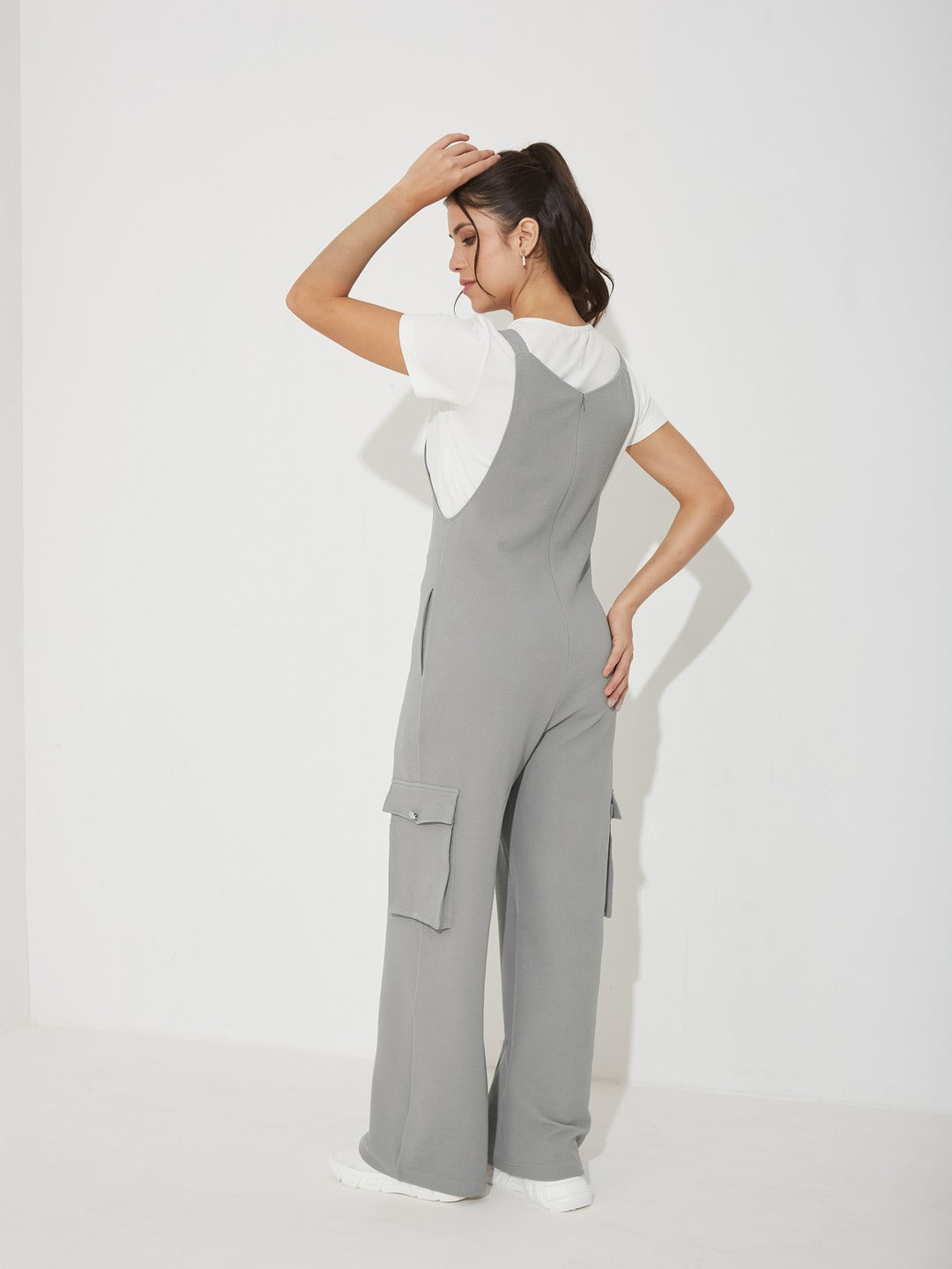 Grey Round Neck Half Sleeve Solid Regular Fit Polyester Dungaree Co-Ord Set for Women