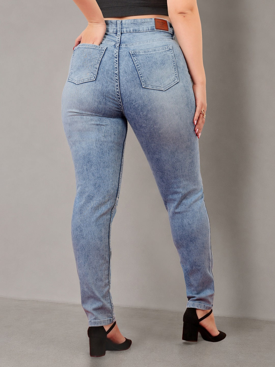 Light Blue Slim Fit High Rise Light Wash Denim Stretchable Jeans for Women