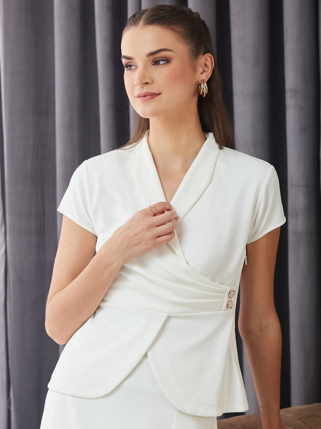 Off White Collared Short Sleeve Solid Pleated Knee-Long Co-Ord Set for Women