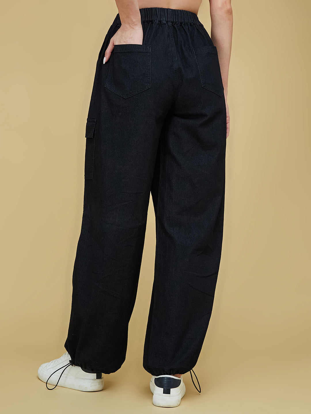 Black Straight-Fit High-Rise Stretchable Light Weight Denim Jeans for Women