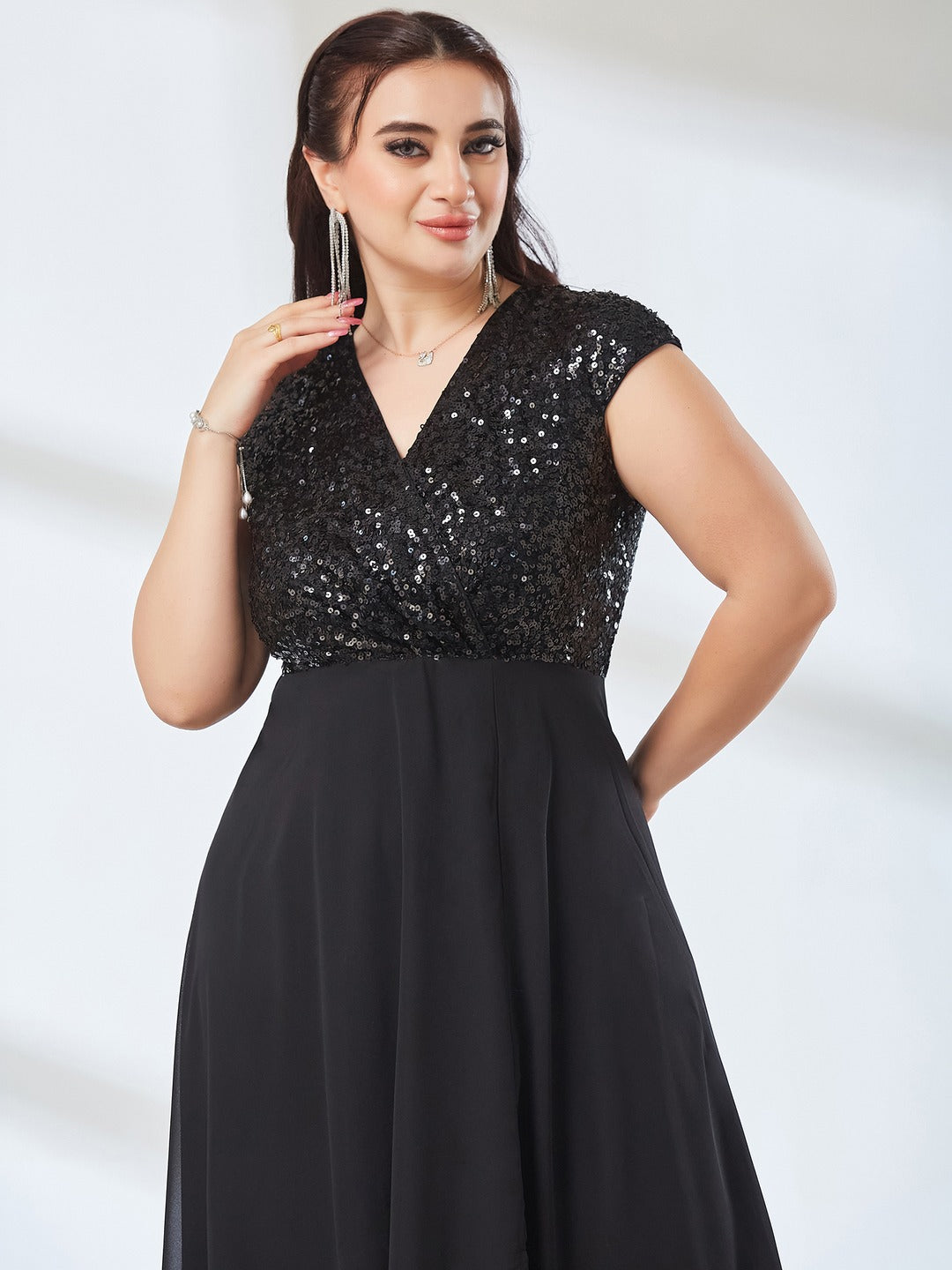 Black V-Neck Cap Sleeved Solid Wrap Maxi Dress for Women