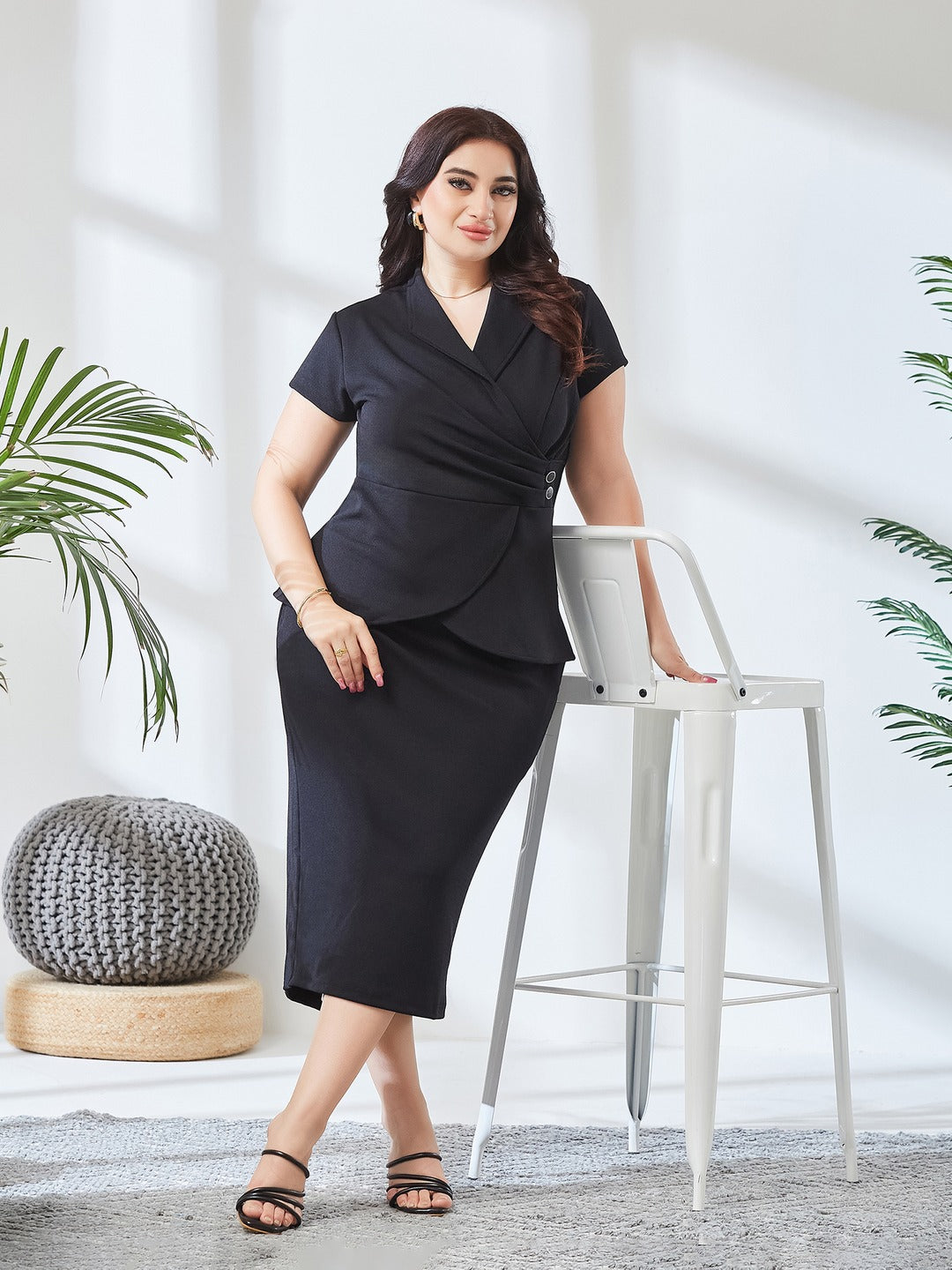Black Collared Short Sleeve Solid Pleated Knee-Long Co-Ord Set for Women