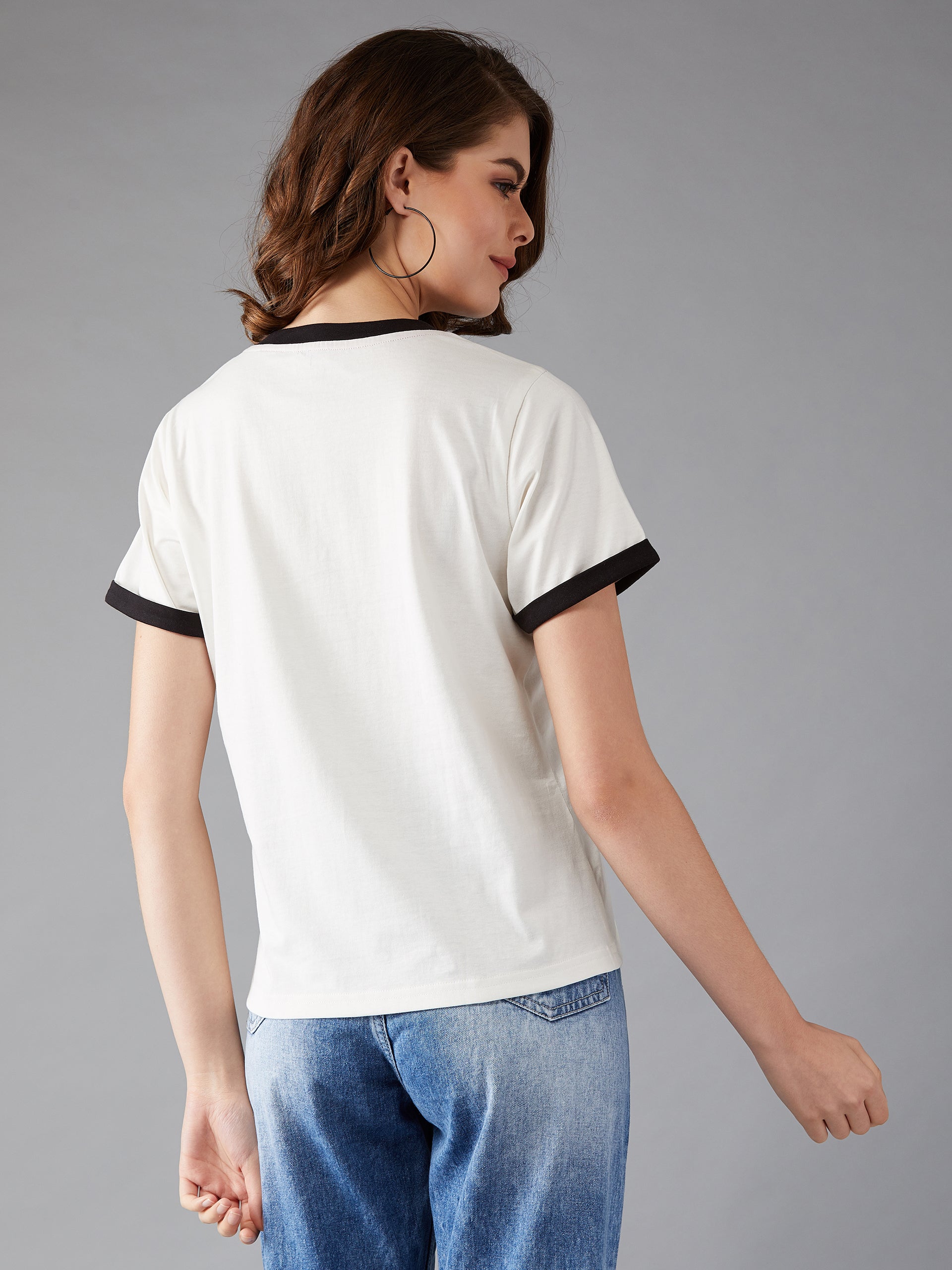 Women's White Round Neck Short Sleeve Printed Basic Regular T-Shirt