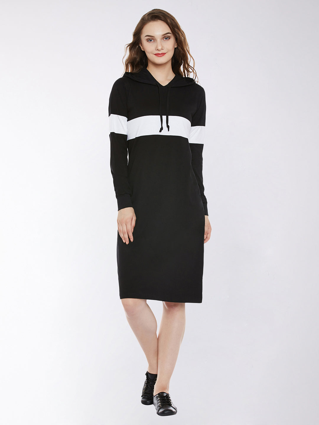 Women's Black Round Neck Full Sleeve Solid Knee-Long Hooded Dress