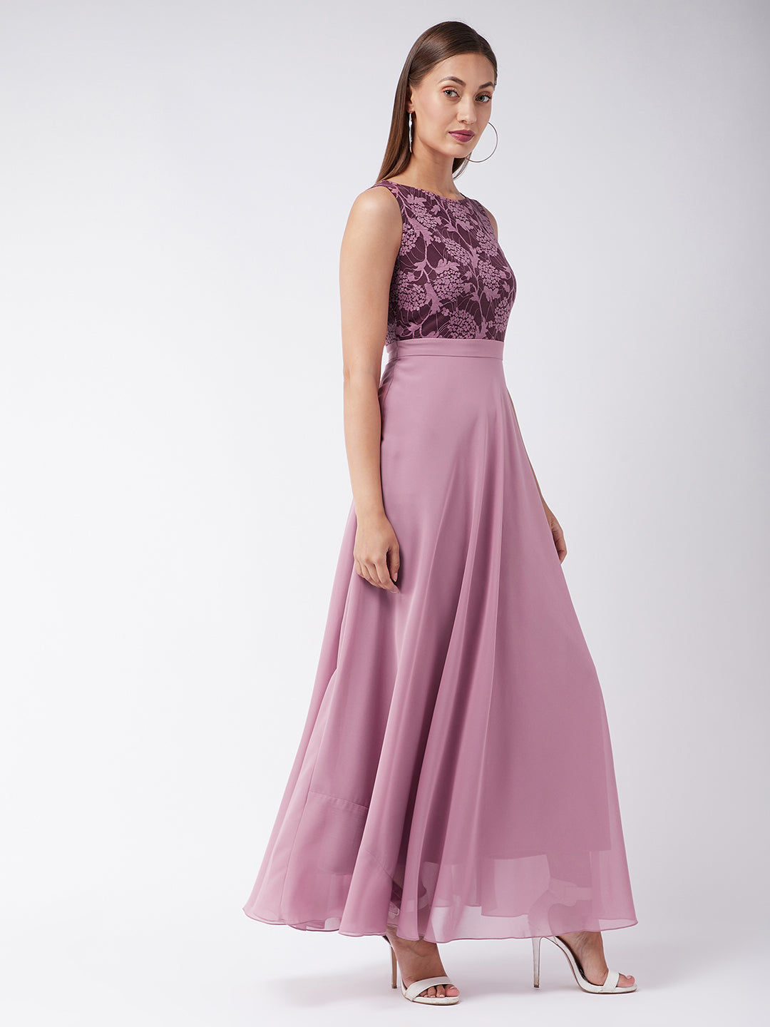 Women's Lavender Round neck Sleeveless Solid Lace Overlaid Maxi Dress