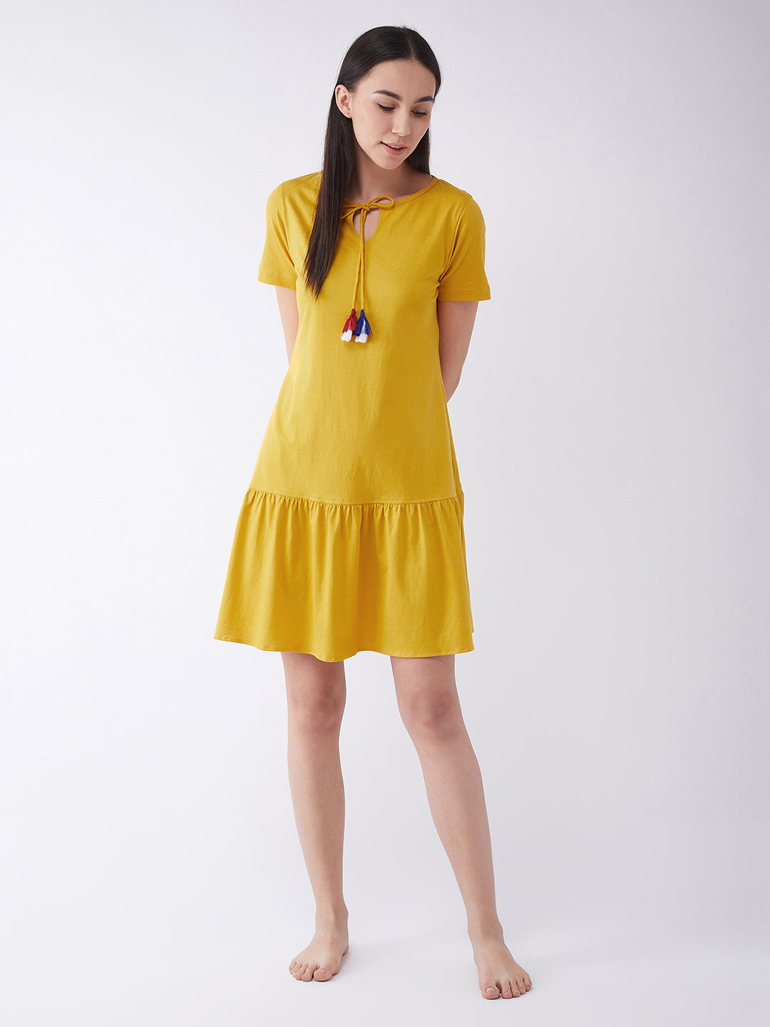 Women's Mustard Yellow Round Neck Short Sleeve Solid Regular Length Dress