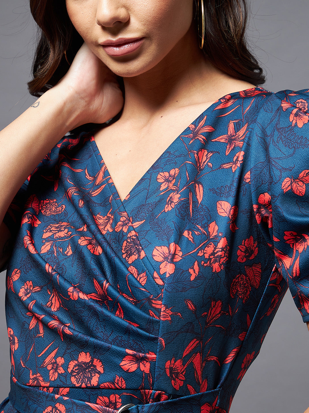 Women's Multicolored-Base-Teal V-neck Puff Sleeve Floral Wrap Midi Dress