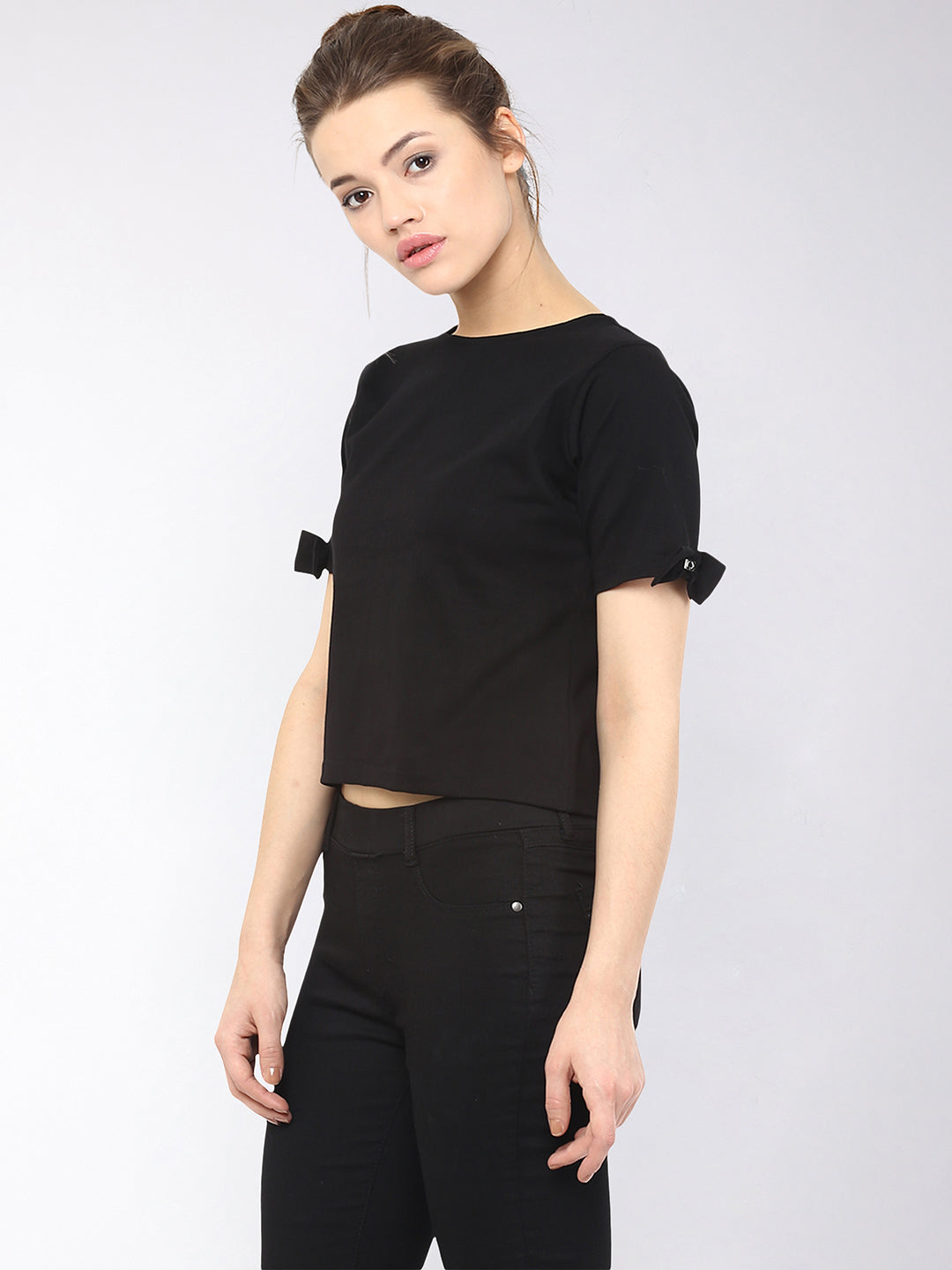 Women's Black Round Neck Half Sleeves Solid Basic Crop Top